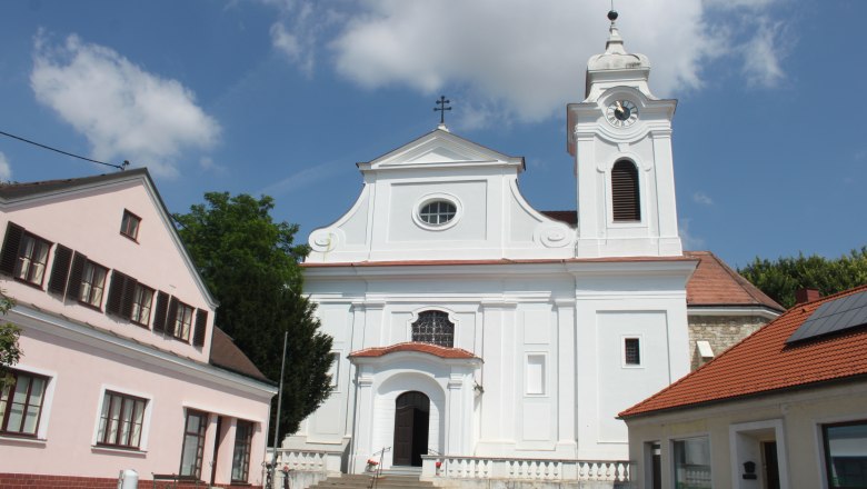 Pfarrkirche Wilfersdorf, &copy; Hans Huysza