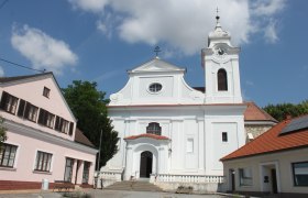 Pfarrkirche Wilfersdorf, &copy; Hans Huysza